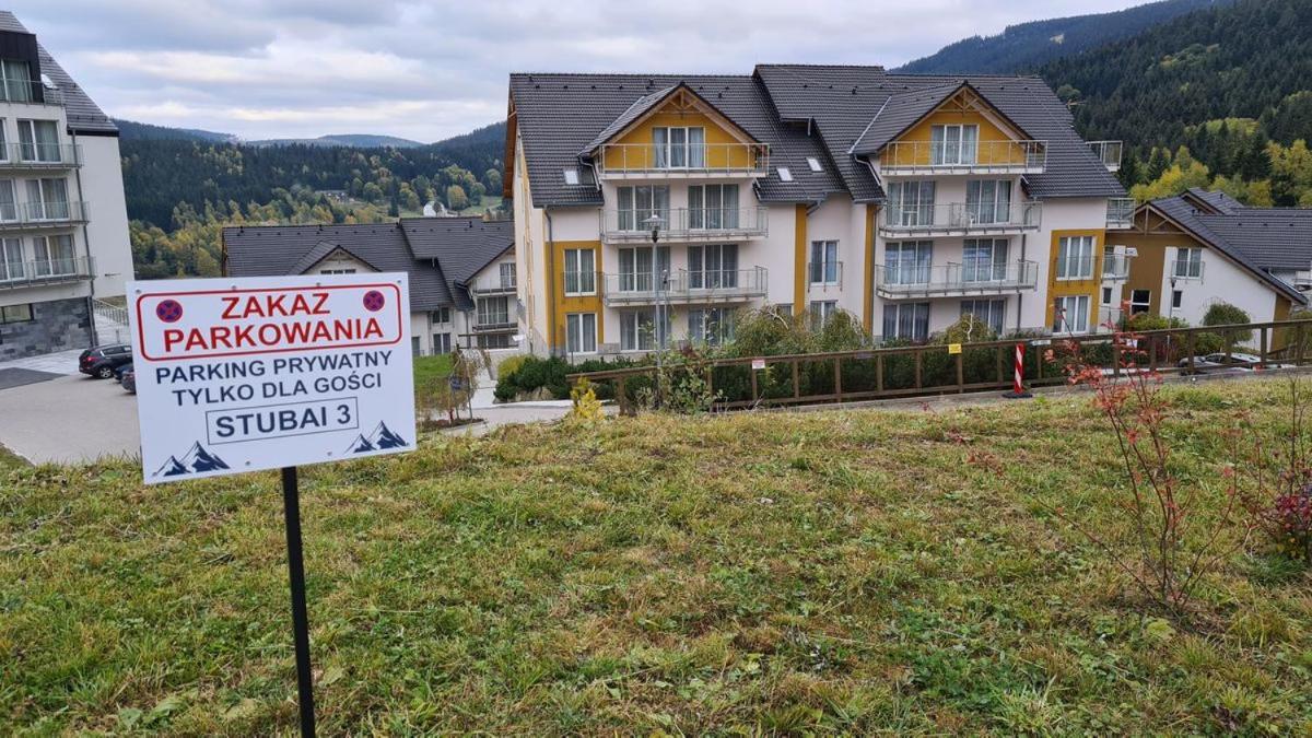Apartament Stubai 3 Czarna Gora Sienna  Ngoại thất bức ảnh