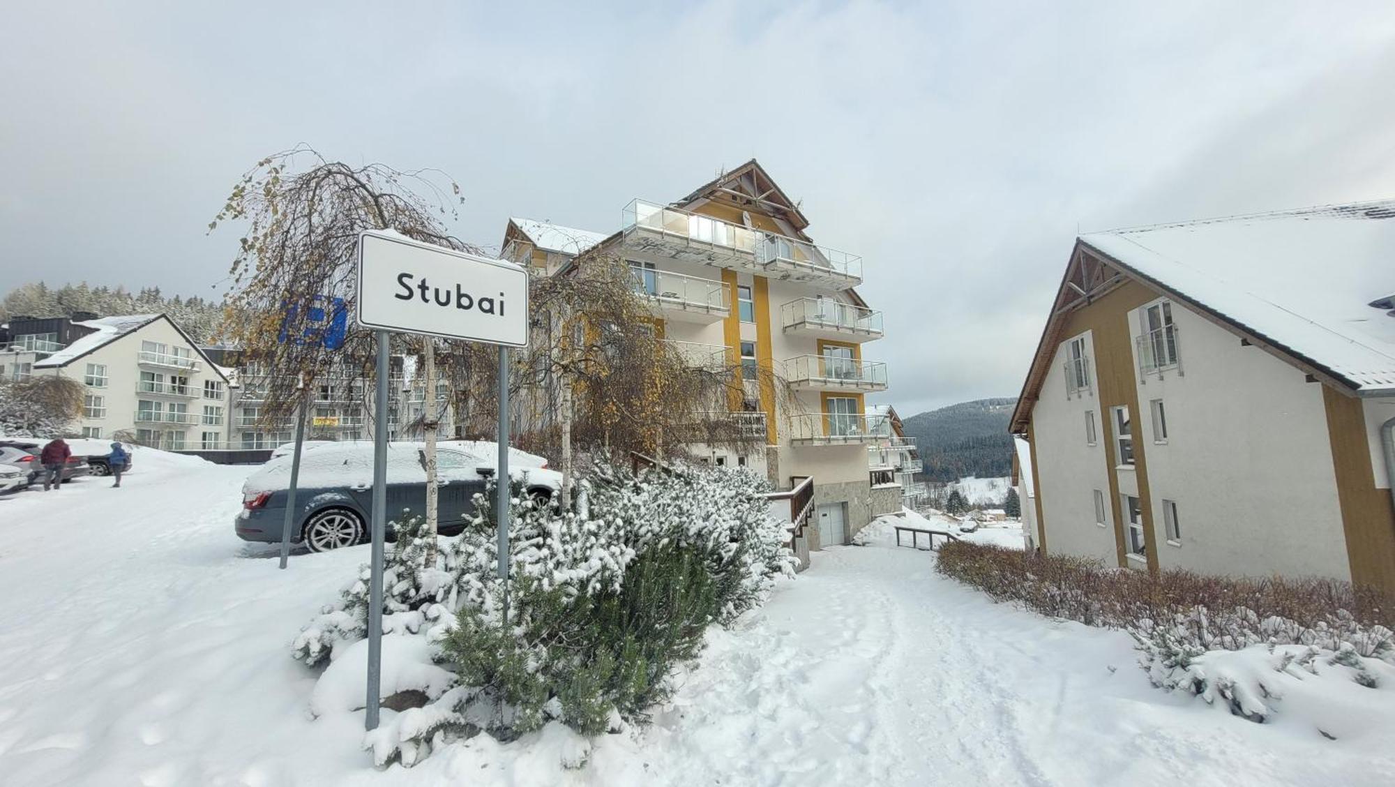 Apartament Stubai 3 Czarna Gora Sienna  Ngoại thất bức ảnh
